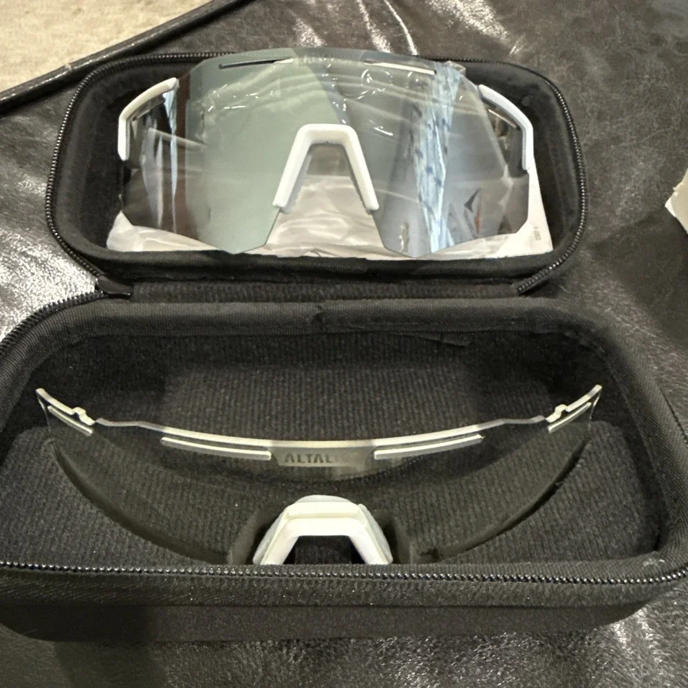 Altalist Legacy3-photochromic And Polorized White‎ Gray Sun Glasses 8040010